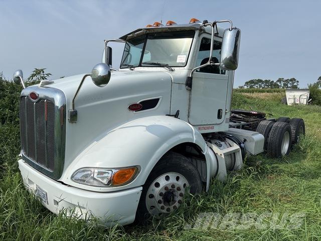 Peterbilt 384 Sattelzugmaschinen