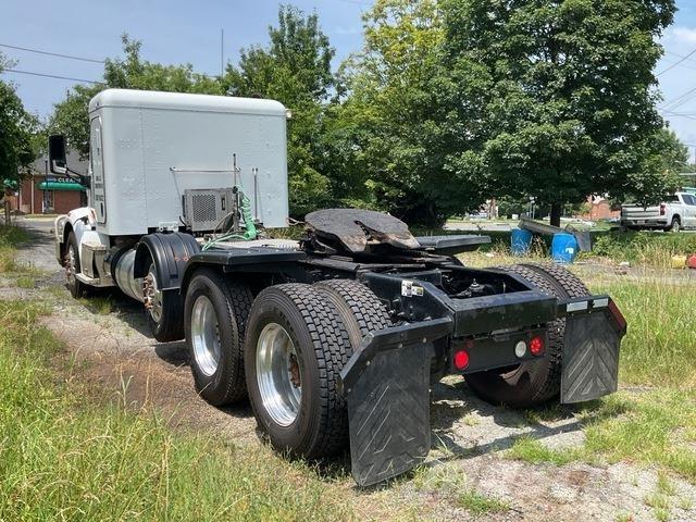 Peterbilt 567 Sattelzugmaschinen