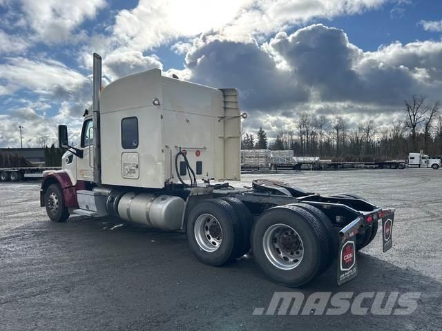 Peterbilt 567 Sattelzugmaschinen