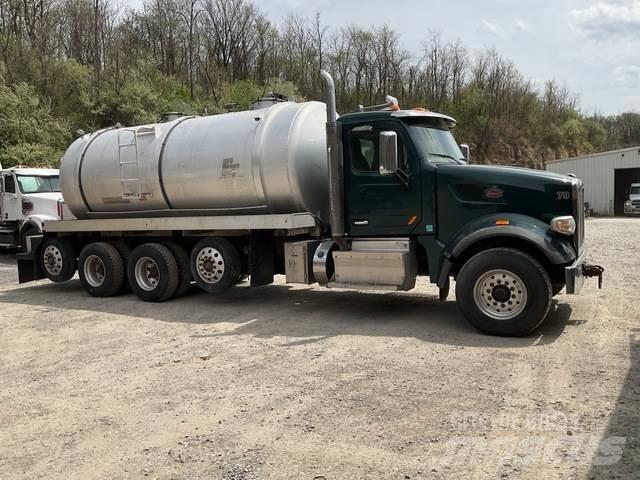 Peterbilt 567 Saug- und Druckwagen