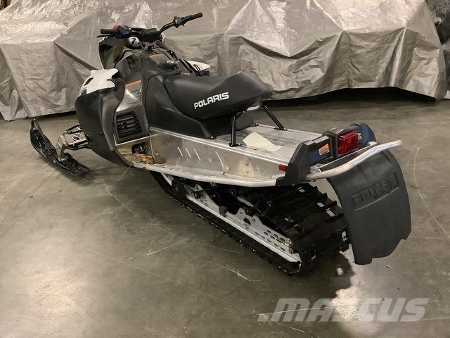Polaris SHIFT Schneemobile