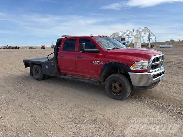 RAM 3500 Pritschenwagen/Pritschenwagen mit Seitenklappe