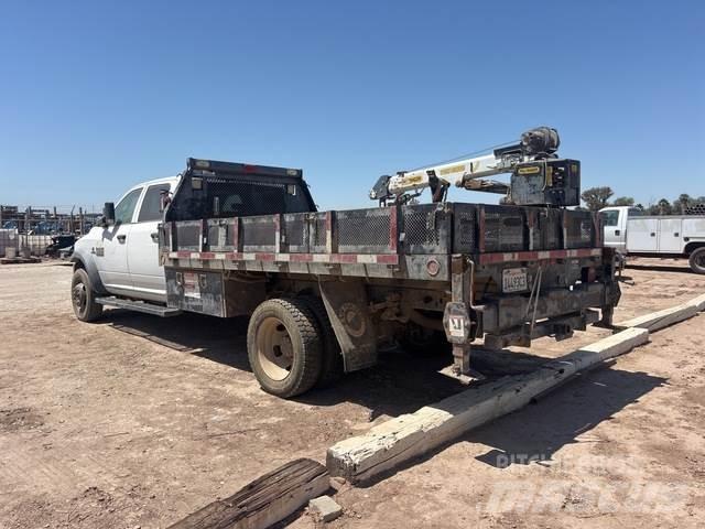 RAM 5500HD Pritschenwagen/Pritschenwagen mit Seitenklappe
