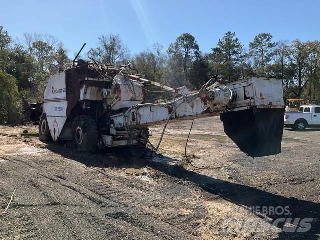 Roadtec SB2500 Materialtransportfahrzeuge