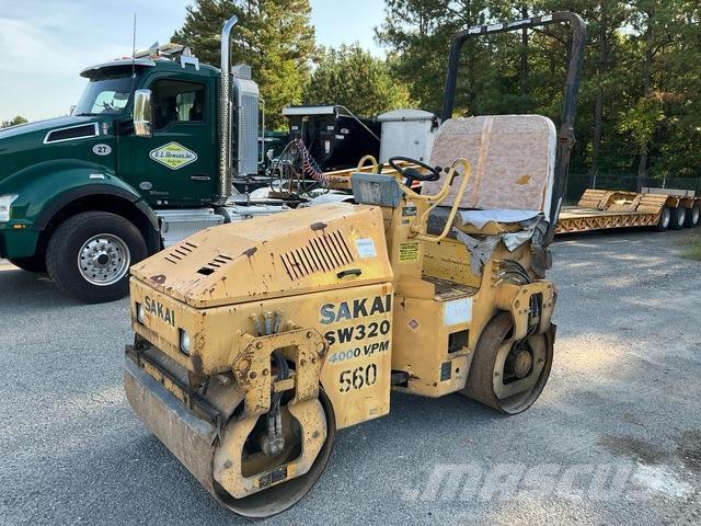 Sakai SW320 Tandemwalzen