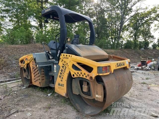 Sakai SW770HF Tandemwalzen