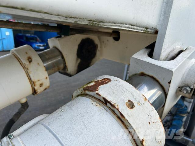 Scania P113ML LKW-Arbeitsbühnen