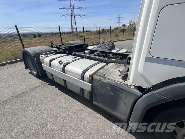 Scania P410 Sattelzugmaschinen