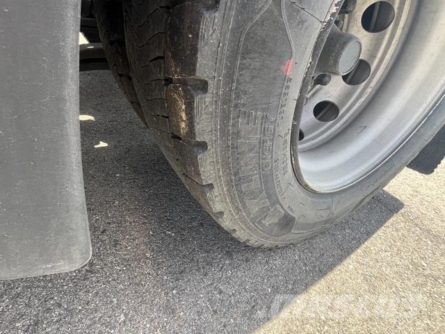 Scania P410 Sattelzugmaschinen