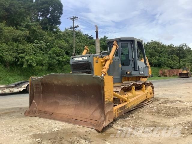 Shantui SD32W Bulldozer