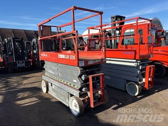 SkyJack 3226 Scheren-Arbeitsbühnen