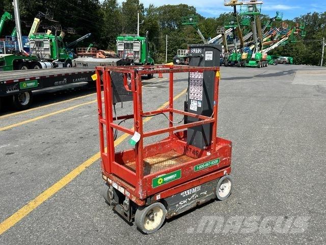 SkyJack SJ12 Personenaufzüge