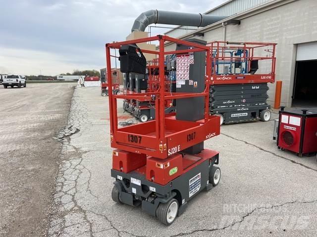 SkyJack SJ20E Personenaufzüge