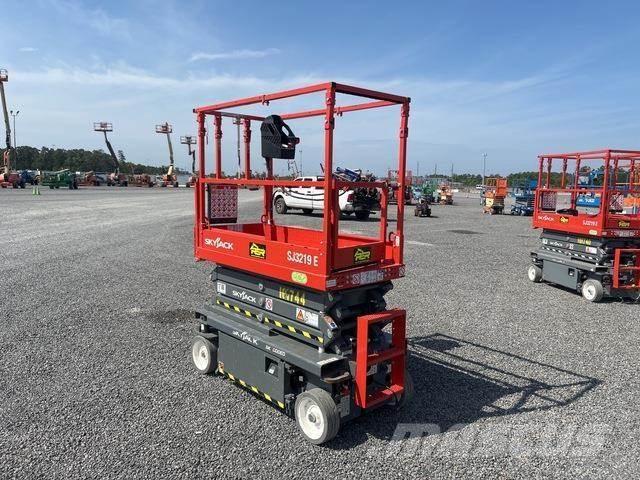 SkyJack SJ3219 Scheren-Arbeitsbühnen