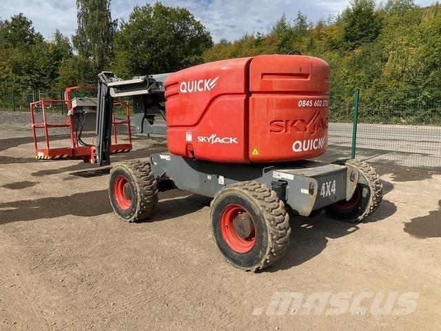 SkyJack SJ46AJ Gelenkteleskoparbeitsbühnen