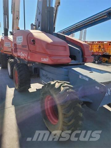 SkyJack SJ66T Teleskopbühnen