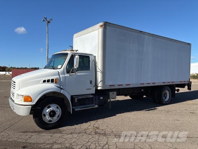 Sterling M7500 Kastenaufbau