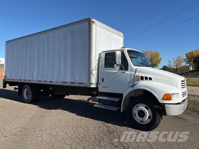 Sterling M7500 Kastenaufbau