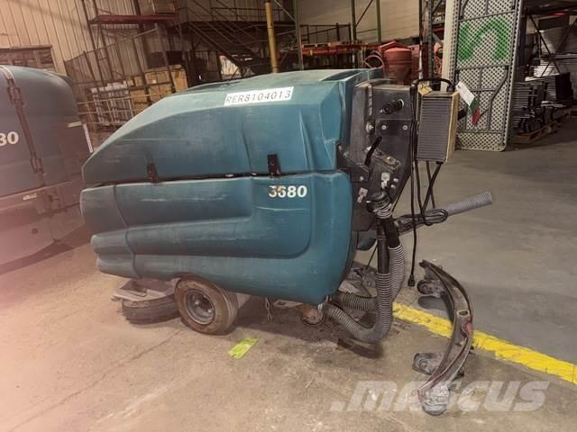 Tennant 5680 Schrubtrockner