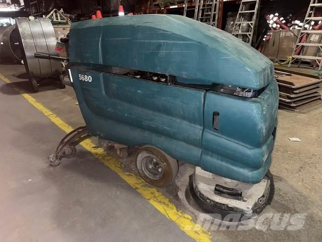 Tennant 5680 Schrubtrockner