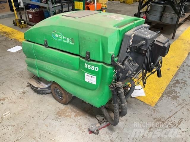 Tennant 5680E Schrubtrockner
