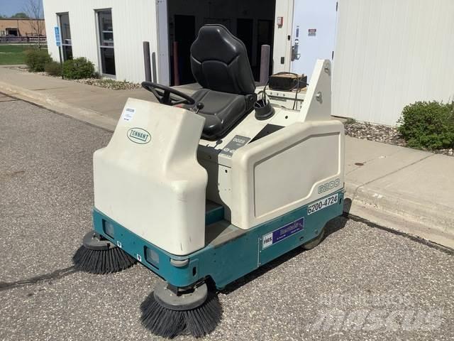 Tennant 6200 Innenraumkehrmaschinen