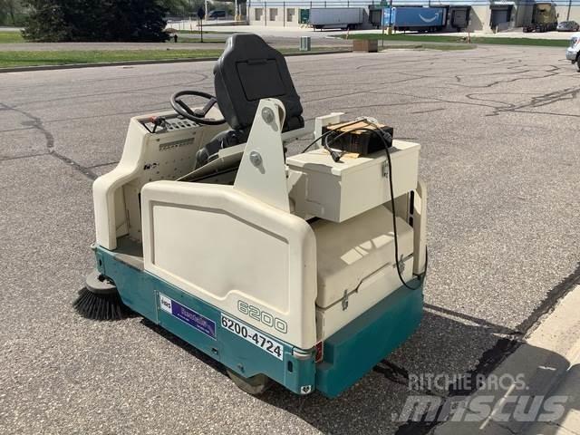 Tennant 6200 Innenraumkehrmaschinen