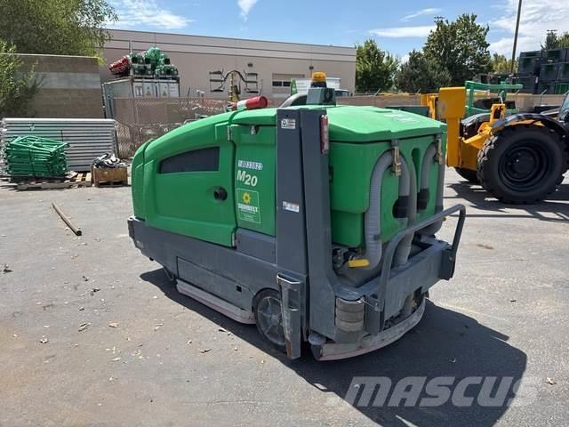 Tennant M20 Innenraumkehrmaschinen