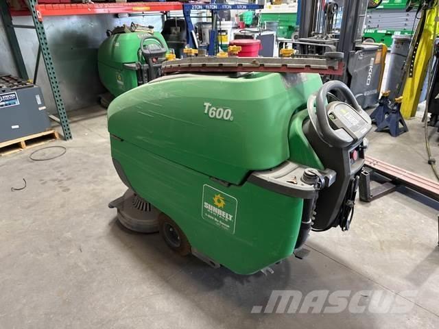 Tennant T600E Schrubtrockner