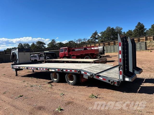 TOWMASTER T-30 Autotransport-Anhänger