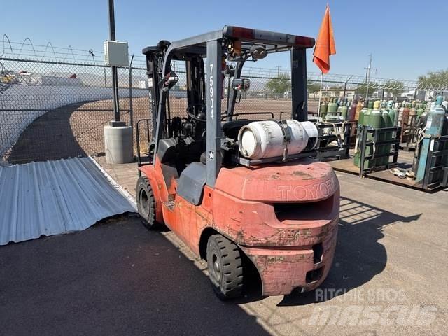 Toyota 7FGU25 Sonstige Baumaschinen