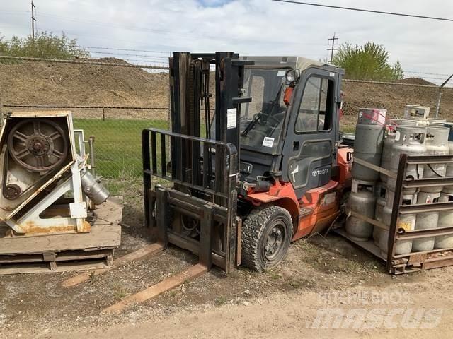 Toyota 7FGU35 Sonstige Baumaschinen