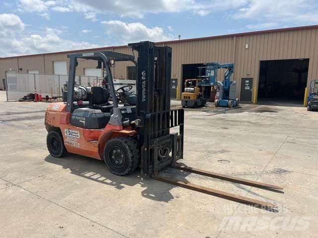 Toyota 7FGU35 Sonstige Baumaschinen