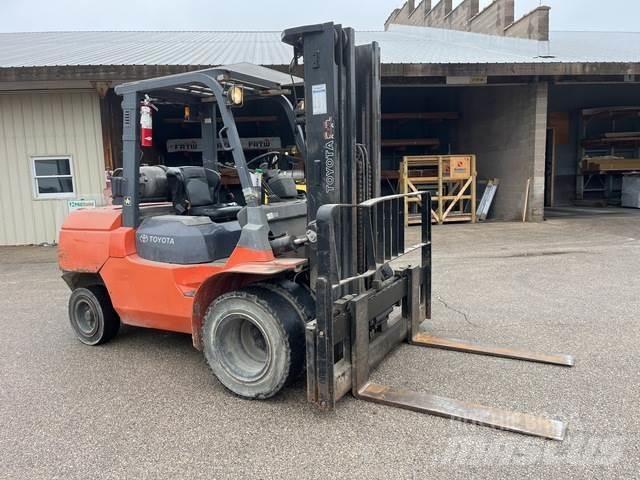 Toyota 7FGU45 Sonstige Baumaschinen