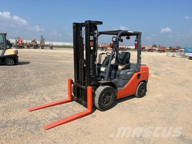 Toyota 8DFU30 Andere Gabelstapler