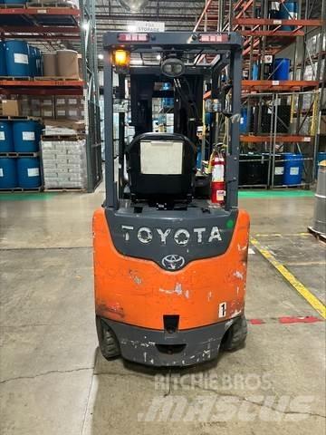Toyota 8FBCU25 Elektro Stapler