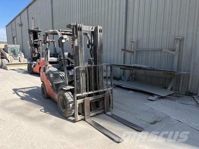 Toyota 8FDU25 Andere Gabelstapler