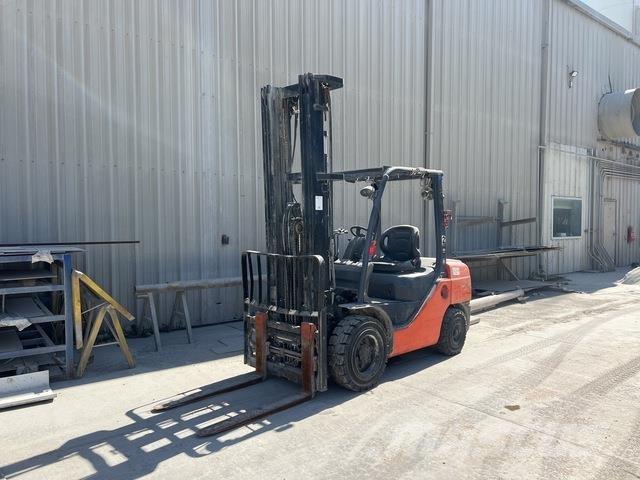 Toyota 8FDU32 Andere Gabelstapler