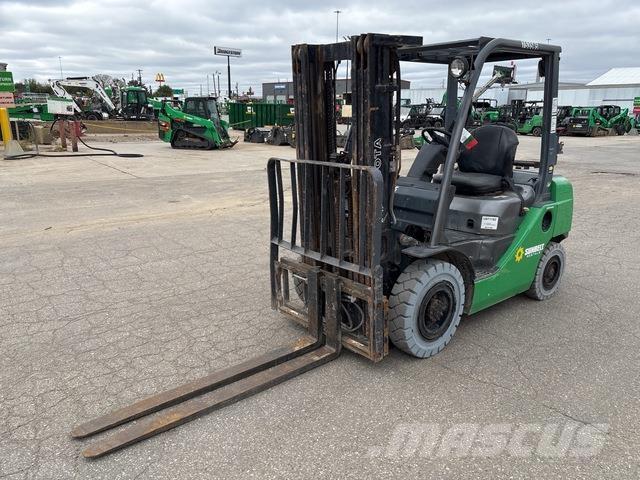 Toyota 8FGU25 Andere Gabelstapler