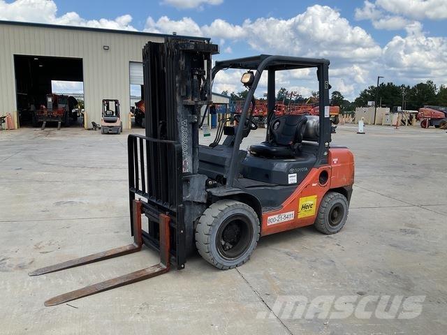 Toyota 8FGU30 Andere Gabelstapler