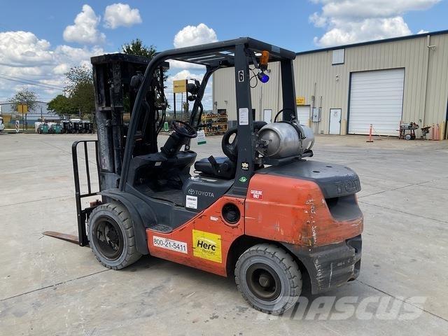 Toyota 8FGU30 Andere Gabelstapler
