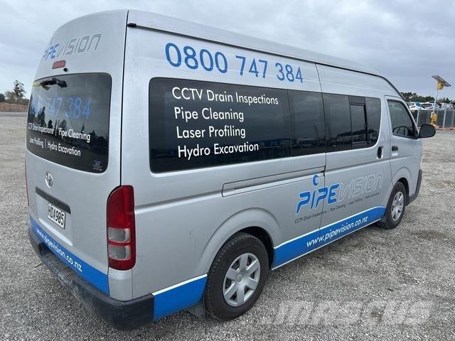 Toyota HiAce Lieferwagen
