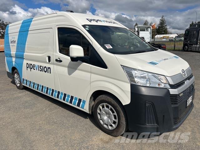 Toyota HiAce Lieferwagen