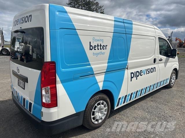 Toyota HiAce Lieferwagen