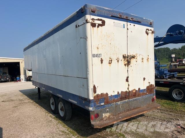  Utilimaster Anhänger-Kastenaufbau