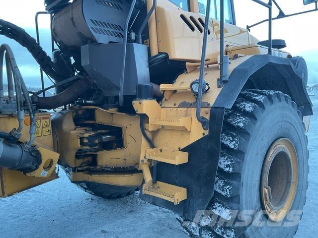 Volvo A40E Dumper - Knickgelenk