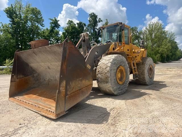 Volvo L220E Radlader