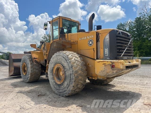 Volvo L220E Radlader