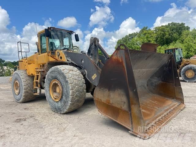 Volvo L220E Radlader