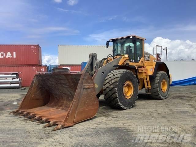 Volvo L220H Radlader
